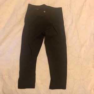 Lululemon crop leggings
